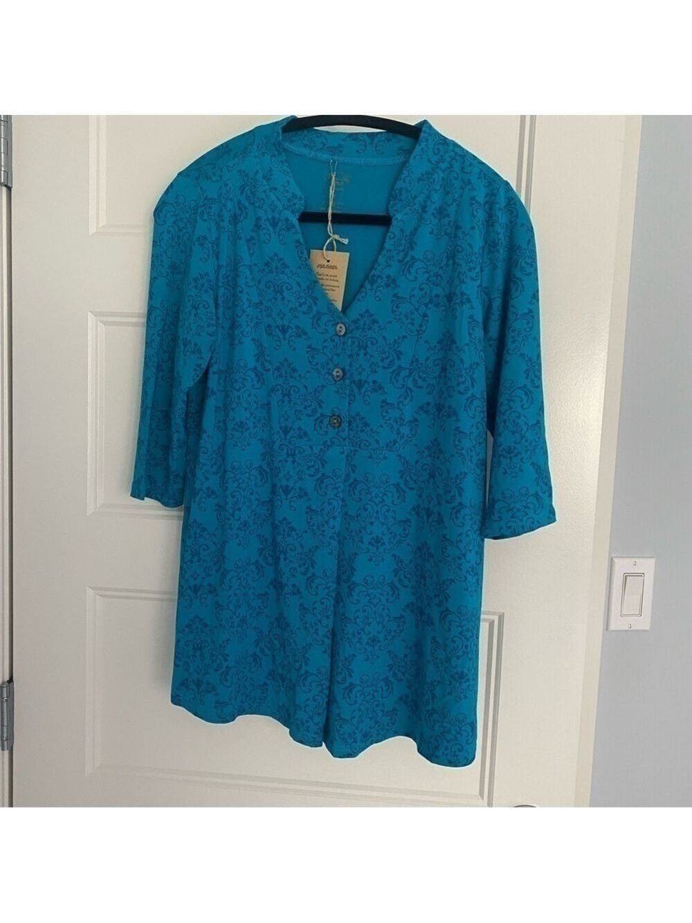 BLUE sky tunic size small